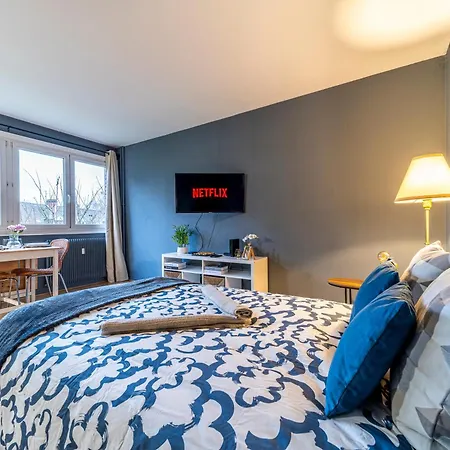 L'azur - Parking Prive - Hypercentre - Wifi アパート